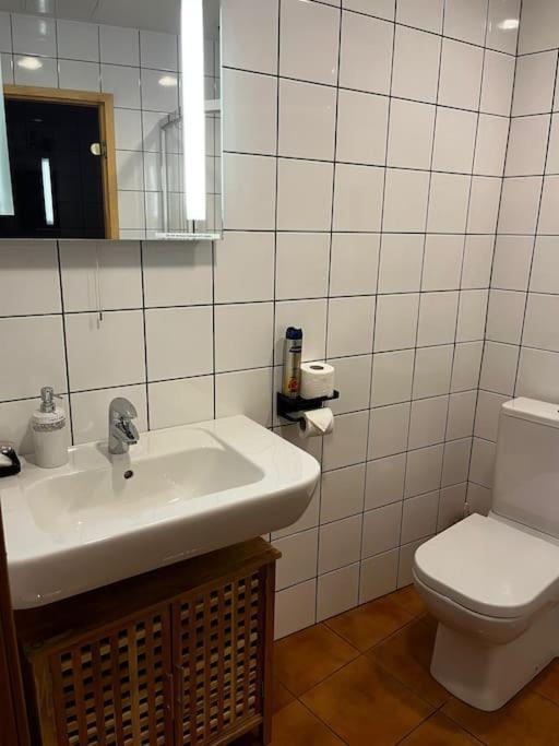 Cozy 3 Story House In Old Town Apartment Tallinn Ngoại thất bức ảnh