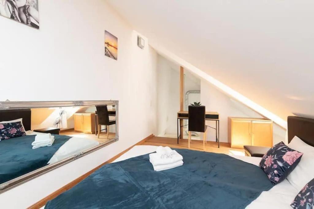 Cozy 3 Story House In Old Town Apartment Tallinn Ngoại thất bức ảnh