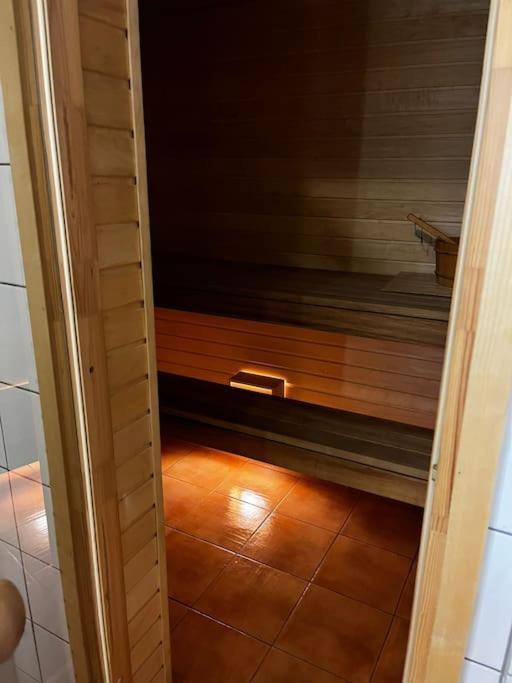Cozy 3 Story House In Old Town Apartment Tallinn Ngoại thất bức ảnh