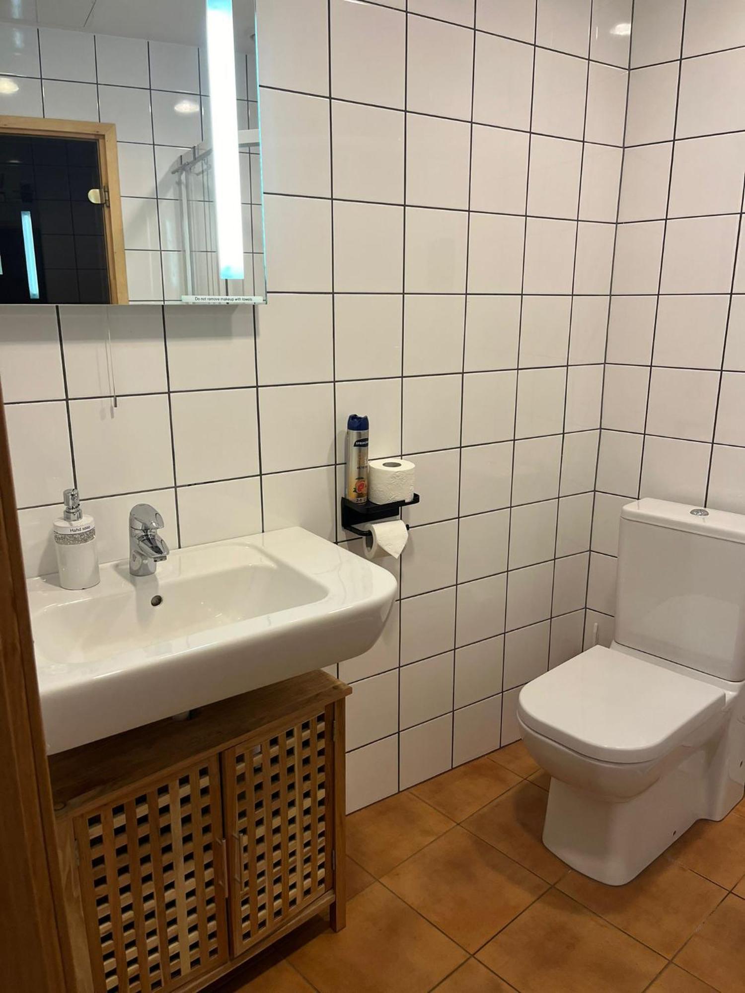 Cozy 3 Story House In Old Town Apartment Tallinn Ngoại thất bức ảnh