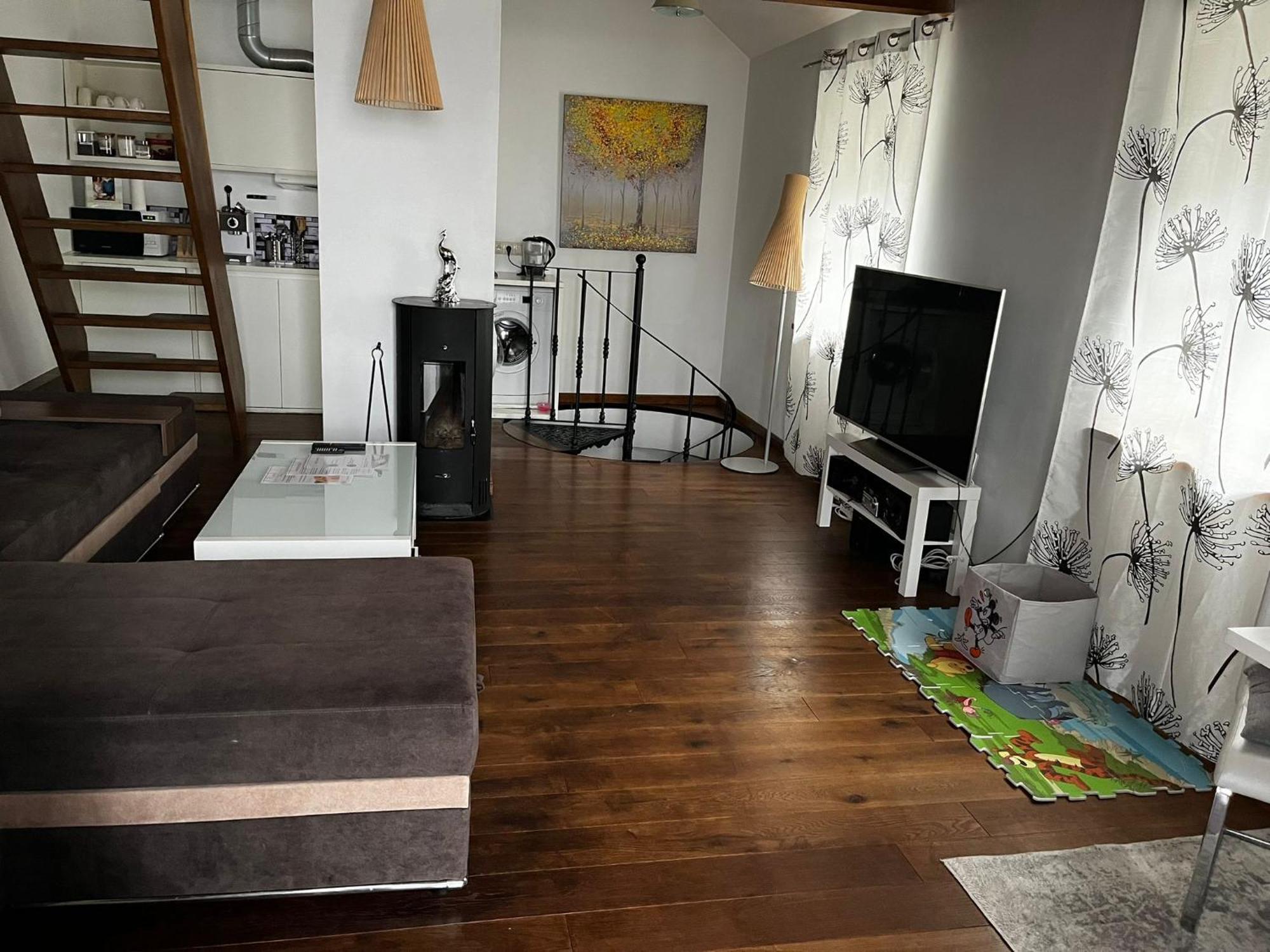 Cozy 3 Story House In Old Town Apartment Tallinn Ngoại thất bức ảnh